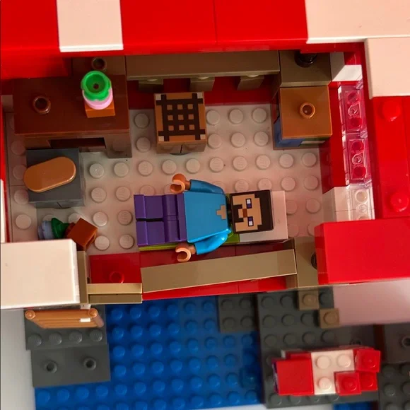 Lego Mushroom Cow Minecraft Set. - Picture 3 of 8